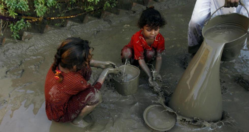 Αφγανιστάν – Κάτω από τα όρια της φτώχειας o μισός πληθυσμός παρά τα δισ. που εισέρρευσαν στη χώρα