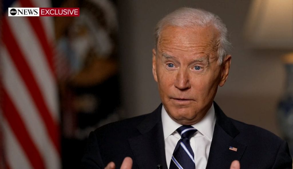 Μπάιντεν – Βγήκε εκτός εαυτού με την ερώτηση για τους Αφγανούς που έπεσαν από το αεροπλάνο