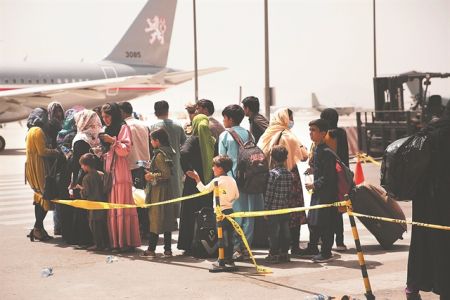 ΤΟ ΑΦΓΑΝΙΣΤΑΝ-ΧΑΛΙΦΑΤΟ ΚΑΙ ΟΙ ΠΡΟΣΦΥΓΙΚΕΣ ΡΟΕΣ