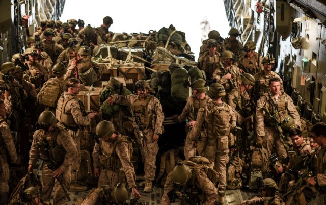 Αφγανιστάν – Οι ΗΠΑ προειδοποιούν τους υπηκόους τους να μείνουν μακριά από το αεροδρόμιο της Καμπούλ | tovima.gr