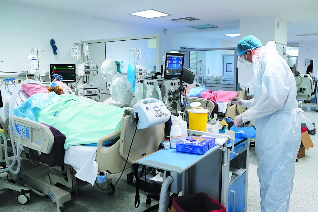 Βατόπουλος – Τι είπε για την υπέρ – παραλλαγή και τα εμβόλια