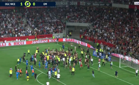 Χάος στη Γαλλία – Οπαδοί της Νις μπήκαν στο γήπεδο για να επιτεθούν στους παίκτες της Μαρσέιγ (vid)