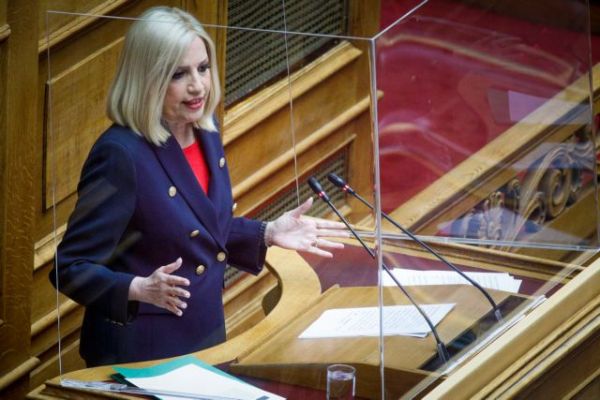 Γεννηματά – Η κυβέρνηση απέτυχε να πιάσει το στόχο που η ίδια είχε θέσει για τους εμβολιασμούς