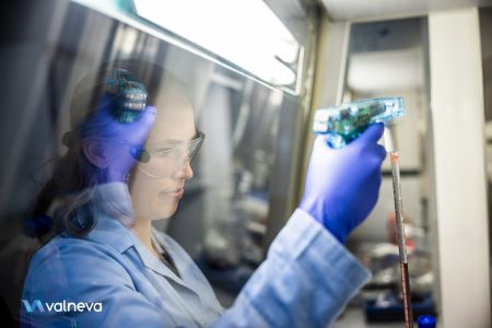 Γαλλία  – Σε αναμονή έγκρισης το νέο εμβόλιο της Valneva κατά του κορωνοϊού