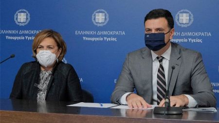 Κορωνοϊός – Με Κικίλια και Κοτανίδου οι κρίσιμες ανακοινώσεις για τους ανεμβολίαστους