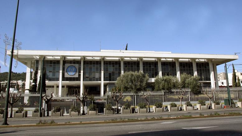 Αφγανός επιχείρησε να αυτοπυρποληθεί έξω από την πρεσβεία των ΗΠΑ στην Αθήνα