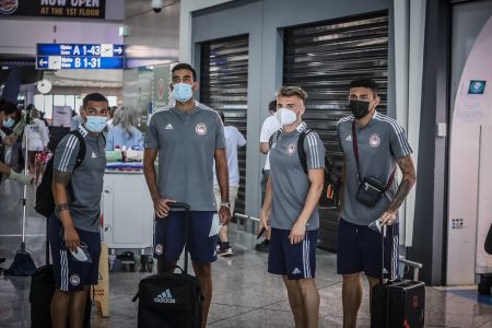 «Κλικ» από την αναχώρηση του Ολυμπιακού