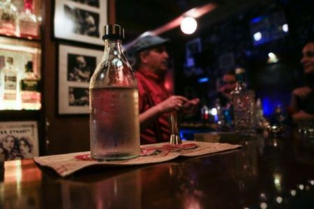 Εστίαση – Τα ευτράπελα με τα νέα μέτρα – Προβληματισμένοι οι επαγγελματίες