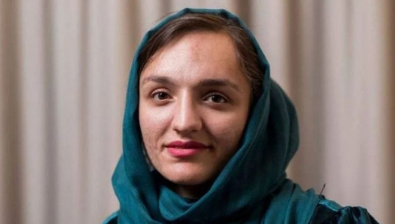 Αφγανιστάν – Συγκλονίζει η Ζαρίφα Γκαφάρι – Η πρώτη γυναίκα δήμαρχος που αντιστάθηκε στους Ταλιμπάν | tovima.gr