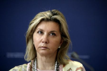 Μακρή – Δεν θα επιστρέψουμε στην τηλεκπαίδευση, θα ισχύσουν νέα πρωτόκολλα – Τι είπε για τις βάσεις