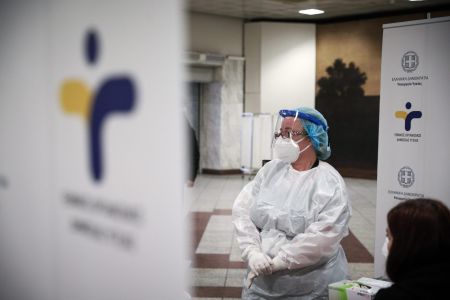 Θωμαΐδης – Εφιαλτική πρόβλεψη για 10.000 κρούσματα ημερησίως τον Σεπτέμβριο