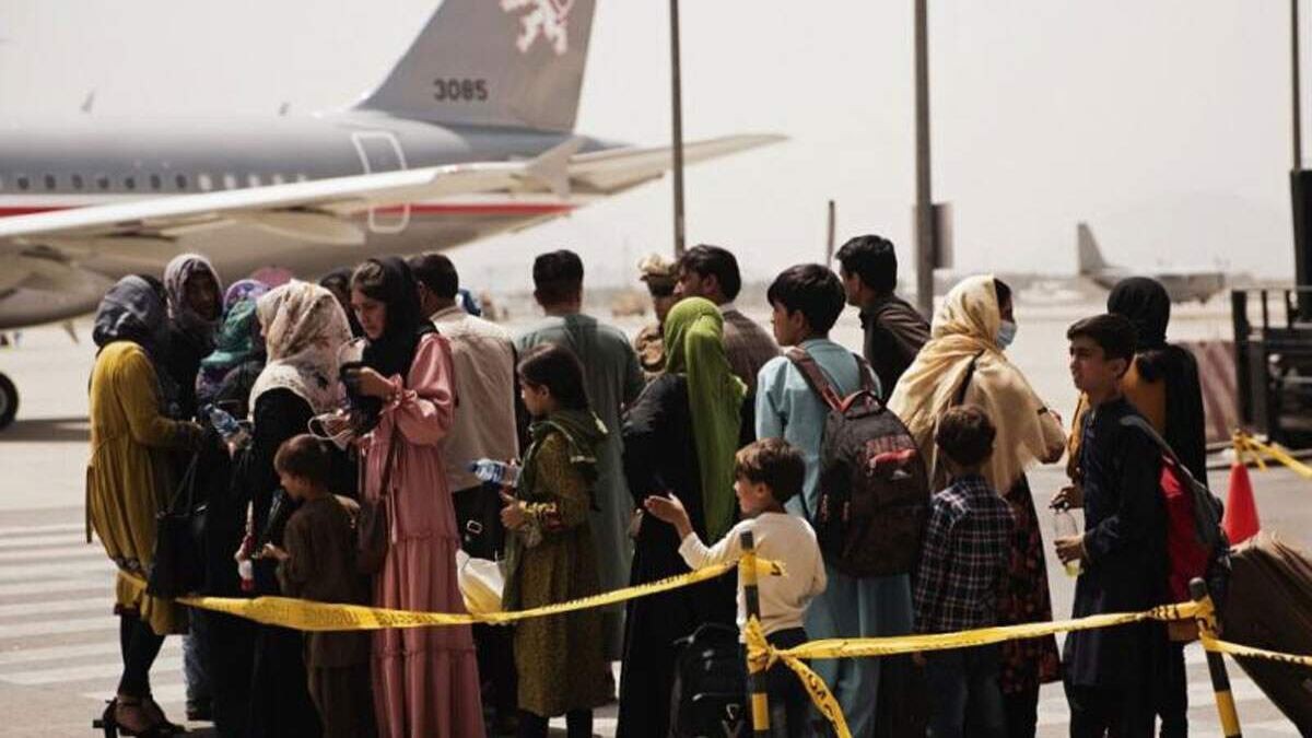 Αφγανιστάν – Ελληνικό αεροσκάφος στο Πακιστάν – Θα παραλάβει Αφγανούς