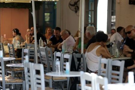 «Μίνι lockdown στην εστίαση από 13/9» – SOS εκπέμπουν οι επιχειρηματίες