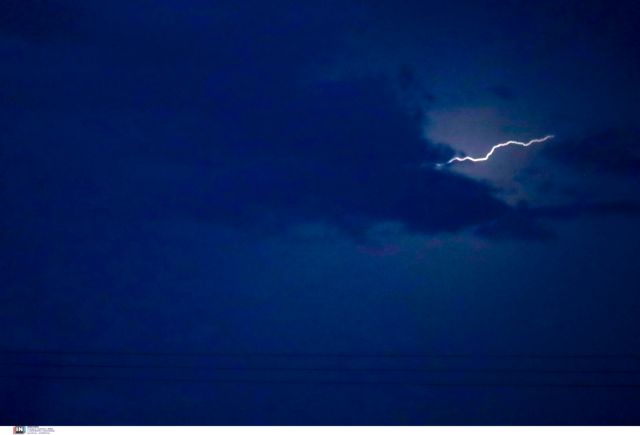 Άστατος ο καιρός και την Κυριακή- Δείτε που θα σημειωθούν βροχές και καταιγίδες