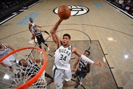 NBA – Επικό βίντεο με τα 100 καλύτερα καρφώματα του 2021