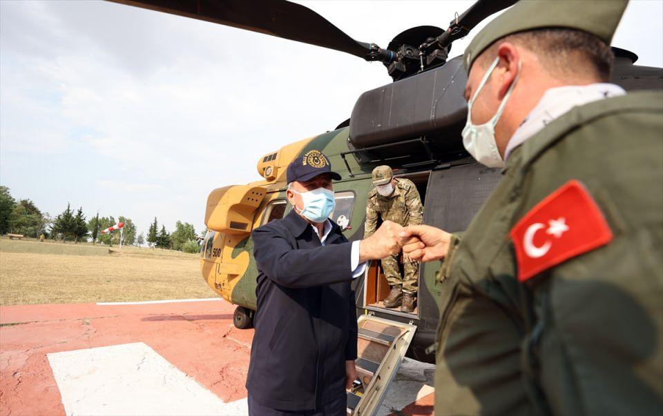 Στα ελληνοτουρκικά σύνορα ο Ακάρ – Επανέφερε τις προκλητικές αξιώσεις και κατηγόρησε την Ελλάδα για επιθετική πολιτική