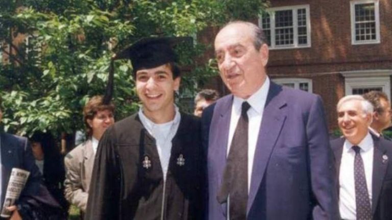 Όταν ο Κωνσταντίνος Μητσοτάκης επισκεπτόταν τον γιο του Κυριάκο στο Harvard | tovima.gr