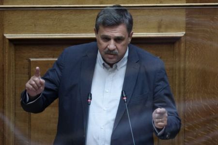 Ξανθός – Να ανασταλεί η υποχρεωτική αργία και στέρηση μισθού στους ανεμβολίαστους υγειονομικούς