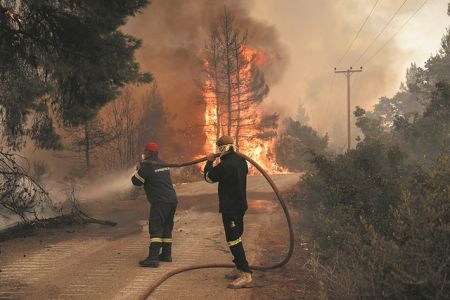 Εξαρση πυρκαγιών και τον Νοέμβριο