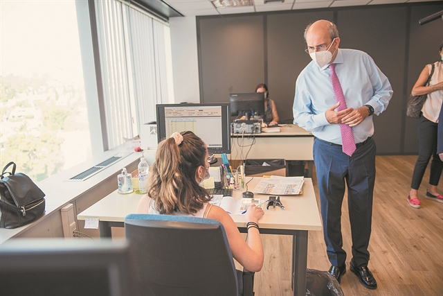 Οι εκκρεμείςσυντάξεις«κλειδί» εξόδουαπό τηνεποπτεία