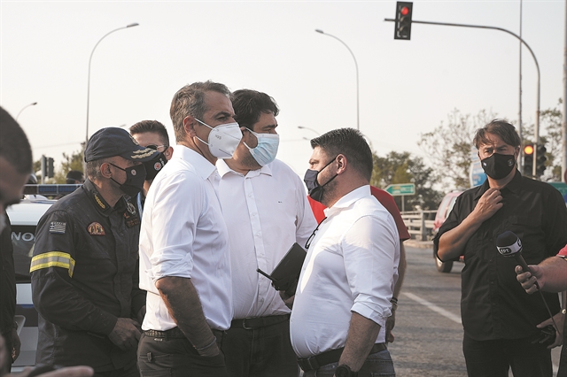Τριπλή δοκιμασία για το Μαξίμου