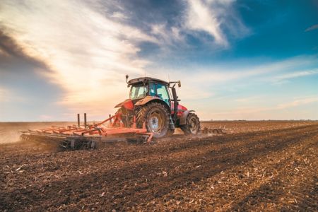 Η νέα ΚΑΠ  τελειώνει τους αγρότες του καναπέ