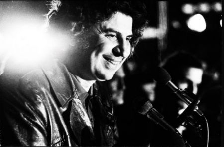 Μίκης Θεοδωράκης – Η συγκλονιστική περιγραφή των βασανιστηρίων στις φυλακές Αβέρωφ