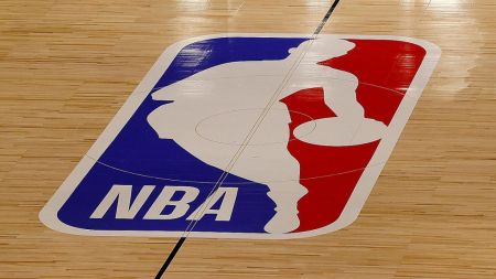 Επιστρέφει η κανονική διάταξη στους πάγκους του NBA