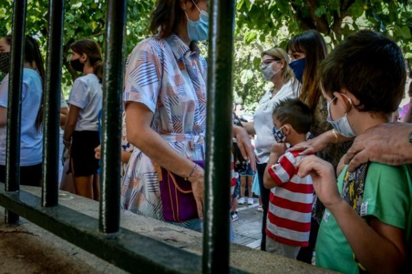 Σχολεία – Έτσι θα ανοίξουν – Τι γίνεται αν βρεθεί κρούσμα | tovima.gr