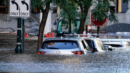 Τυφώνας Άιντα – Δεκάδες νεκροί – Συγκλονιστικές εικόνες από τις πλημμύρες