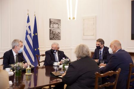 Μητσοτάκης – Συνάντηση με τους Αμερικανούς γερουσιαστές Κρίς Μέρφι και Τζον Όσοφ