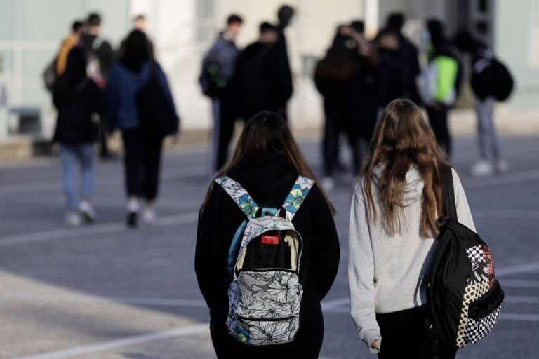 ΣΥΡΙΖΑ – Ανεβάζει τους τόνους για την ασφάλεια στα σχολεία | tovima.gr