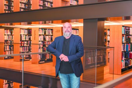 Ανδρέας Δρακόπουλος – «Η αξία μιας δημόσιας βιβλιοθήκης είναι σπουδαία»