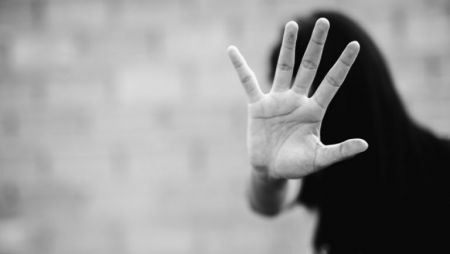 Συγκλονίζει θύμα βιασμού στην Κρήτη – «Αυτή τη νύχτα νόμιζα ότι θα πεθάνω»