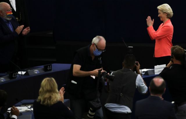 Ούρσουλα φον ντερ Λάιεν – Η ΕΕ το έκανε με τον τρόπο της και τα κατάφερε