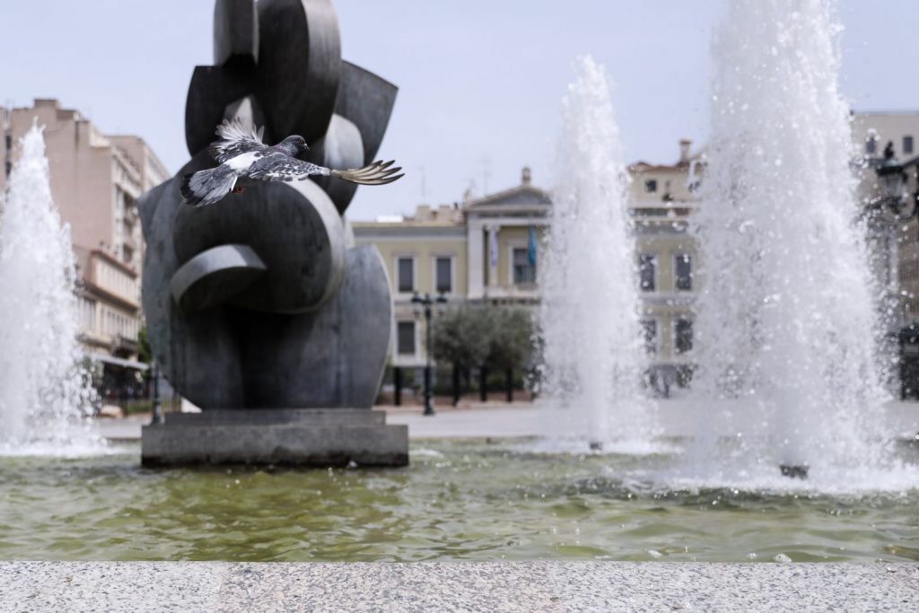 Καιρός: Υψηλές θερμοκρασίες με βροχές στα ορεινά – Ηλιοφάνεια στην Αττική