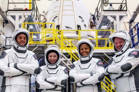 SpaceX – Τι θα κάνουν στο διάστημα οι πρώτοι τουρίστες;
