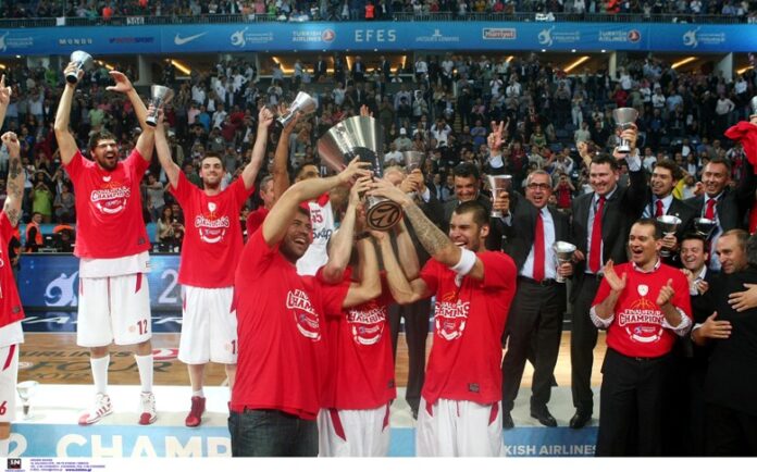 Ντούσαν Ίβκοβιτς – Η θρυλική ανατροπή του 2012 – Όταν ο Ολυμπιακός έγινε «αυτοκράτορας» στην Κωνσταντινούπολη