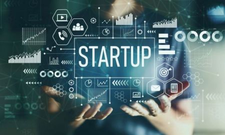 Οταν ο Μητσοτάκης συναντά βραβευμένους «startuppers»