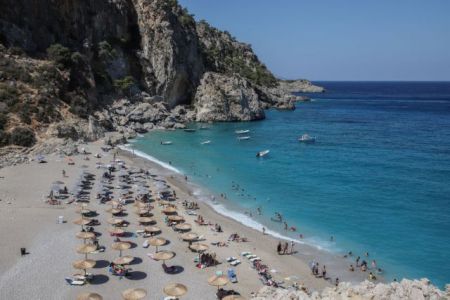 Καιρός – Επιμένει το καλοκαίρι – Ποιες περιοχές θα χτυπήσουν «36άρια»