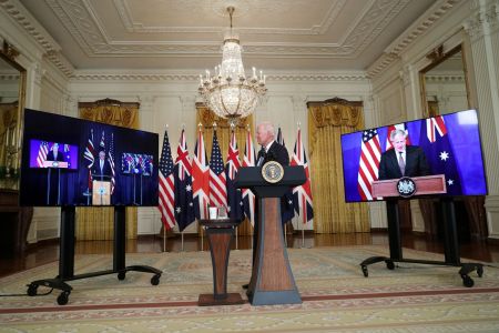 AUKUS – Στην αντεπίθεση η Γαλλία – Ανακαλούνται για διαβουλεύσεις οι πρεσβευτές σε ΗΠΑ και Αυστραλία