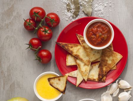 Σάλτσα πίτσας με λιαστή ντομάτα και ρίγανη