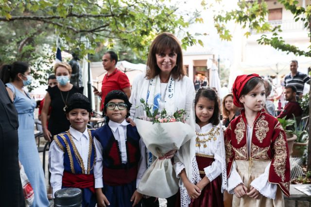 Επίτιμη δημότης Βιάννου η Σακελλαροπούλου – Ζωντανή η μνήμη της συμφοράς και της αντίστασης στο ναζισμό