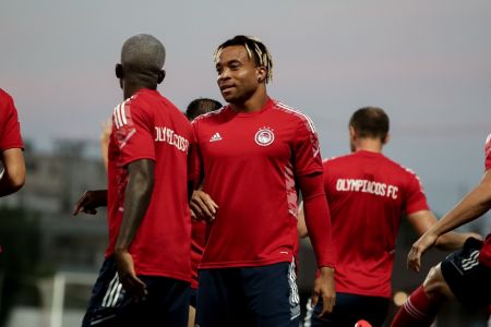 Κούντε – «Όλοι έχουν κίνητρο για να μας κερδίσουν»