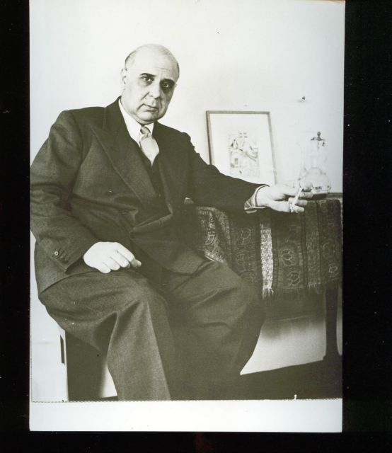 Η Βουλή τιμά τη μνήμη του Γιώργου Σεφέρή – Έκθεση αφιερωμένη στη ζωή και το έργο του