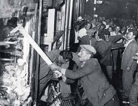 Σεπτεμβριανά – 66 χρόνια από την μαύρη επέτειο του ελληνισμού της Κωνσταντινούπολης