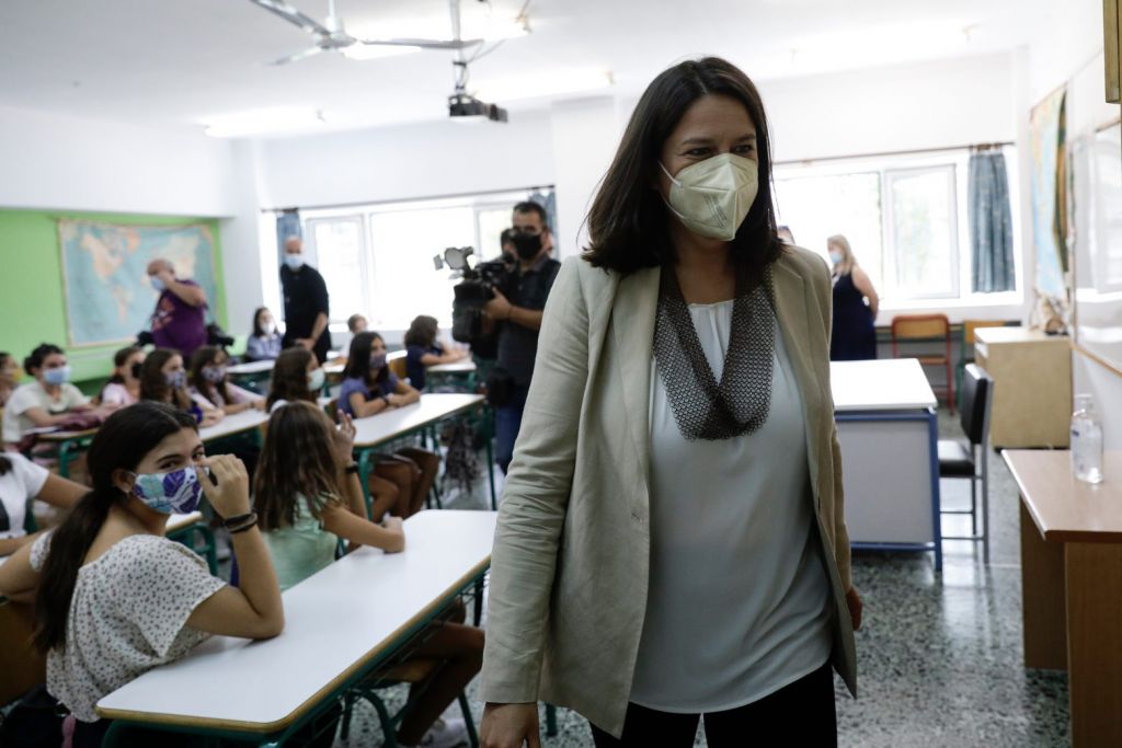 Κεραμέως – Όταν ένα παιδί βρίσκεται σε καραντίνα, προβλέπεται άδεια ειδικού σκοπού για τους γονείς