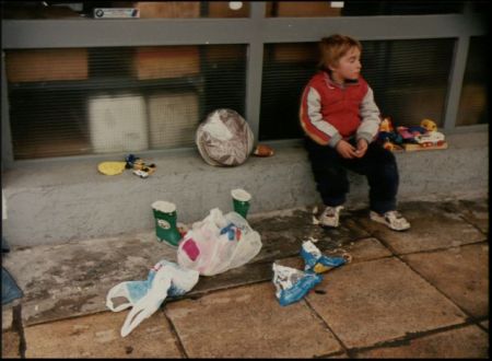 ΕΛΣΤΑΤ – Κίνδυνος φτώχειας για σχεδόν 1 στους 3 στην Ελλάδα