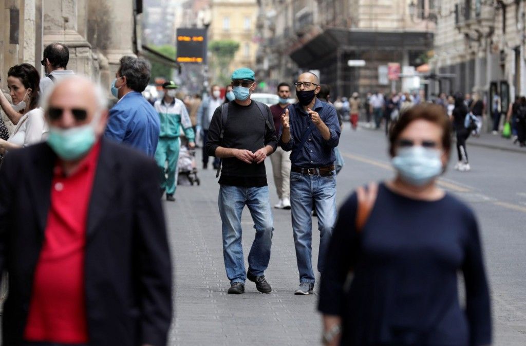 Κορωνοϊός – Ελπίδες, επιφυλακή ή ανησυχία; Τι χρώμα θα έχει προσεχώς η πανδημία