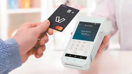 «Ψήνεται» deal της JP Morgan με τη Viva Wallet